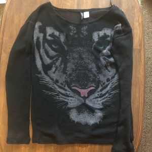 Snow leopard long sleeved shirt